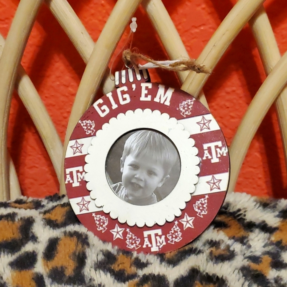 Gig 'Em Texas A&M Aggies Picture Frame Holder Christmas Ornament
